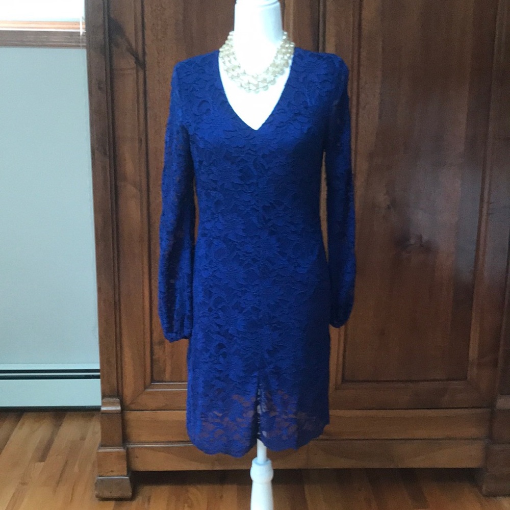 Blue lace cocktail dress